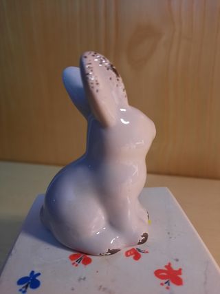 Coniglietto decorativo in ceramica