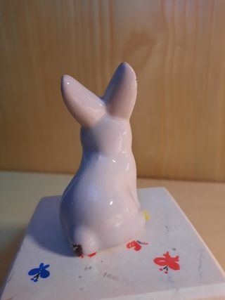 Coniglietto decorativo in ceramica