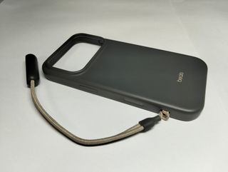 Funda Apple Beats Kickstand MagSafe iPhone 17 Pro Gris Antracita