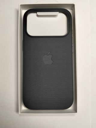 Apple Funda Trenzado Técnico MagSafe para iPhone 17 Pro – Negro