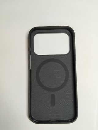 Apple Funda Trenzado Técnico MagSafe para iPhone 17 Pro – Negro