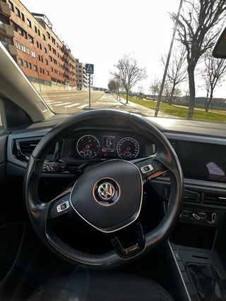 Volkswagen Polo Advance 2019