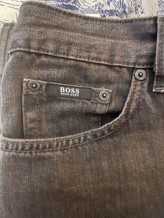 Precioso vaquero Hugo Boss.