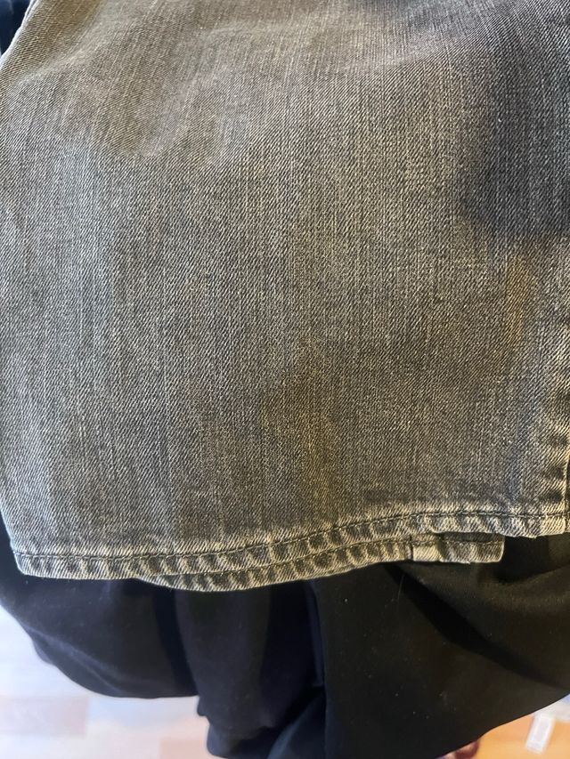 Precioso vaquero Hugo Boss.