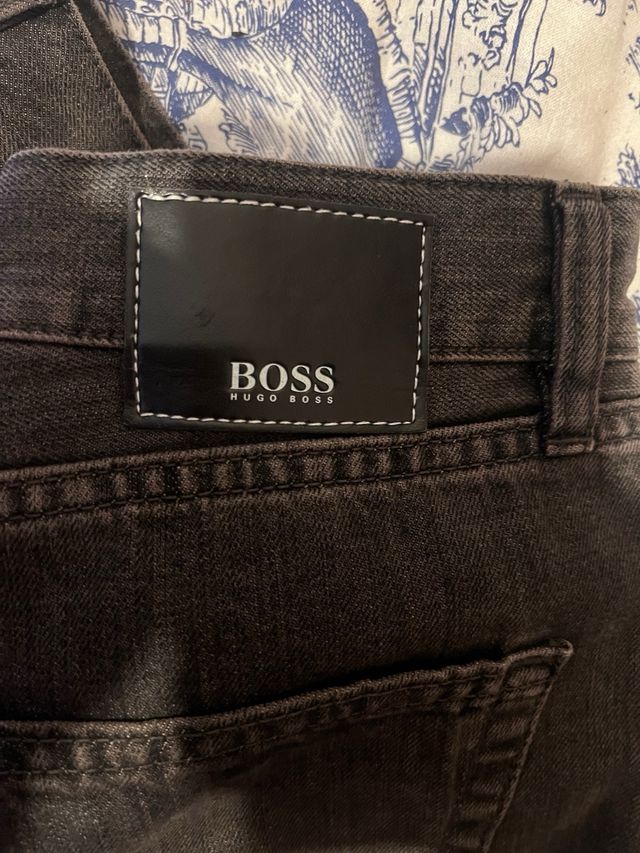 Precioso vaquero Hugo Boss.