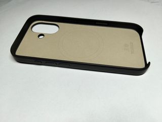 Apple Funda Beats MagSafe y Control de Cámara iPhone 17 - Gris