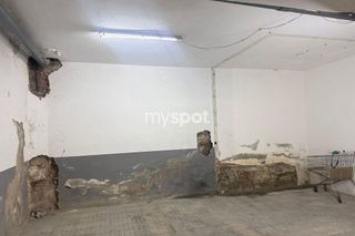 Trastero en venta en Sant Antoni en Barcelona