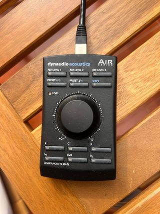 Dynaudio AIR  Control Remoto