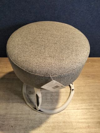 Otomana, tavolino da divano, poggiapiedi in tessuto grigio con gambe in metallo industriale