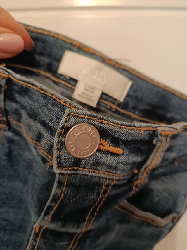 Pantalón vaquero Zara Talla 4 años