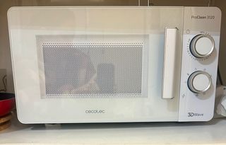 Cecotec Microondas ProClean 3120 Blanco 20L Grill