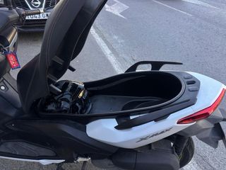 Yamaha XMAX 125