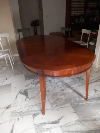 Tavolo Ovale Allungabile in Legno massiccio