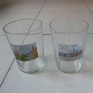 2 Vasos cerveza + 15 chupitos, nuevos