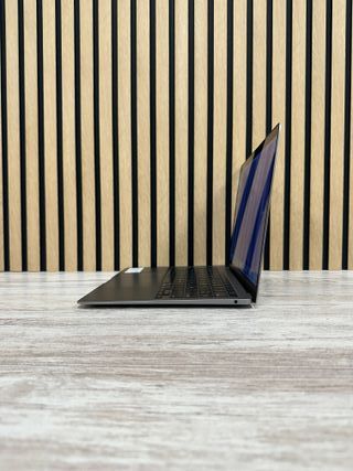 MacBook Air 13" 2020 i3 8gb 256gb SSD