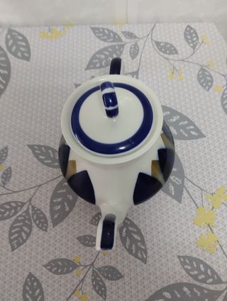 Tetera de porcelana Sargadelos