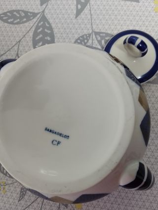 Tetera de porcelana Sargadelos