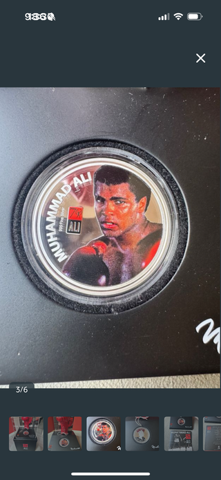 Guante y moneda Muhammad Ali