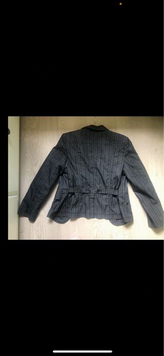 Conjunto Falda y Chaqueta