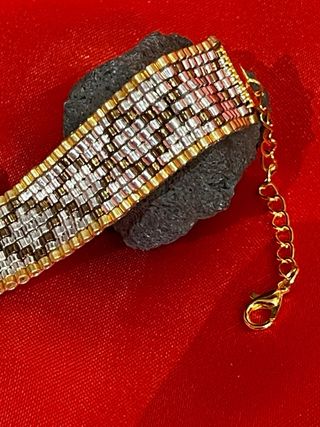 Braccialetto con perline oro e argento