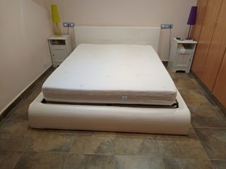 Cama con somier y colchón