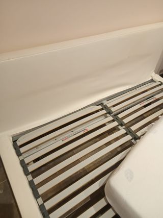 Cama con somier y colchón