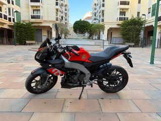 Aprilia Tuono 125 4T 2018