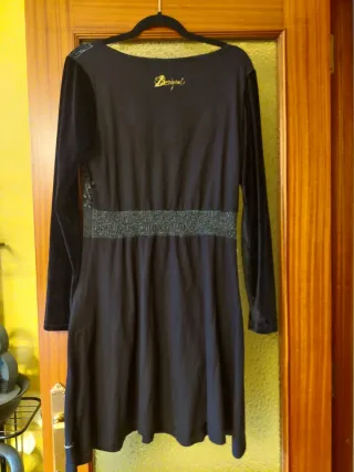 Vestido Desigual Negro Corazones