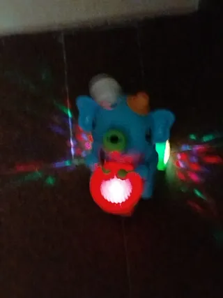 Elefante musical para niños de entretenimiento