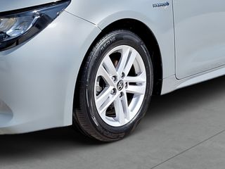 Toyota Corolla 1.8 125H ACTIVE TECH E-CVT SEDAN