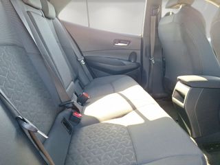 Toyota Corolla 1.8 125H ACTIVE TECH E-CVT SEDAN