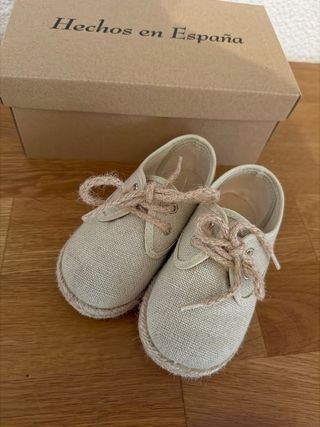 Zapatos niño bautizo  talla 22