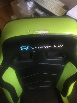 Silla Oficina NewSkill Negra y Verde