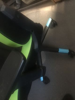 Silla Oficina NewSkill Negra y Verde