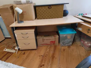 3 Scrivanie da ufficio beige e marrone