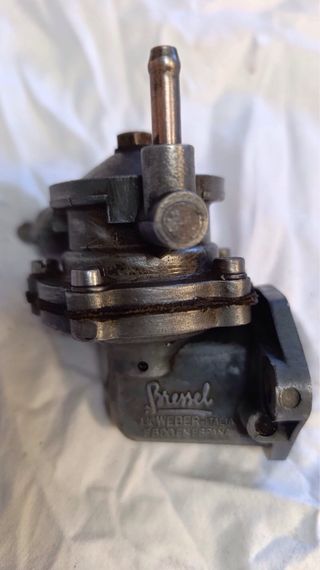 Bomba gasolina Seat 600 Época Bressel