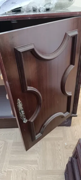 Mueble antiguo salón madera