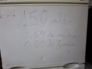 Nevera blanca con congelador