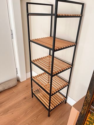 Estantería Metálica y Madera