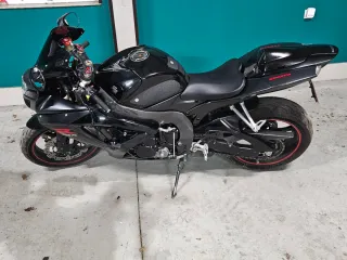 Suzuki GSXR 600 K7