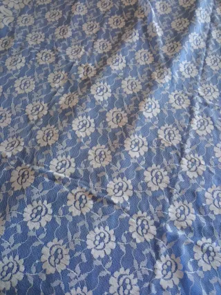 Mantilla blanca encaje floral 220x210