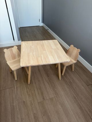 Tavolo e 2 sedie per bambini in legno orsetto