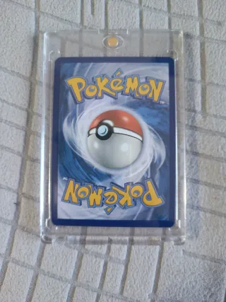 Carta Pikachu y Moneda Pokémon Day 2026