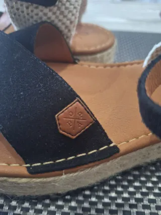 Sandalias Popa Beige y Negro