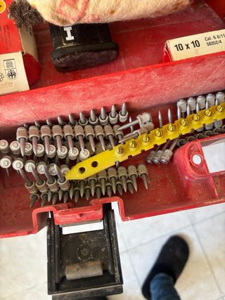 HILTI DX A40 Pistola de Clavos