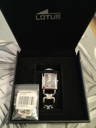 Reloj Lotus Mujer Negro y Plateado
