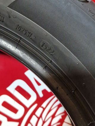[R. 1824] - 215 55 17 94V NEUMÁTICOS PIRELLI