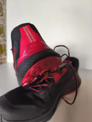 La Sportiva 44.5 - ¡Como Nuevas!