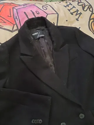 Chaqueta Pull&Bear negra