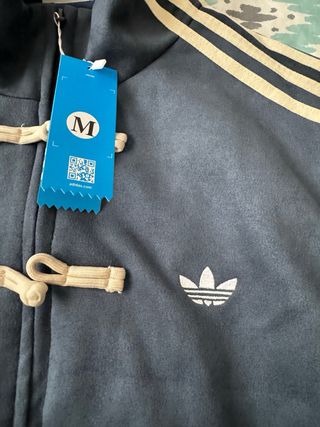 Chaqueta Adidas chino año nuevo